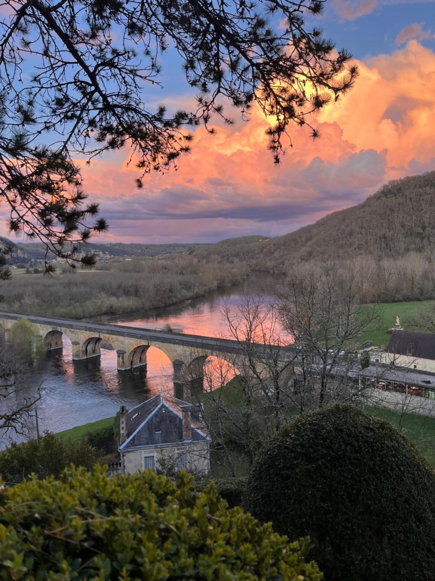 Vue Magique A Castelnaud Villa Exterior foto